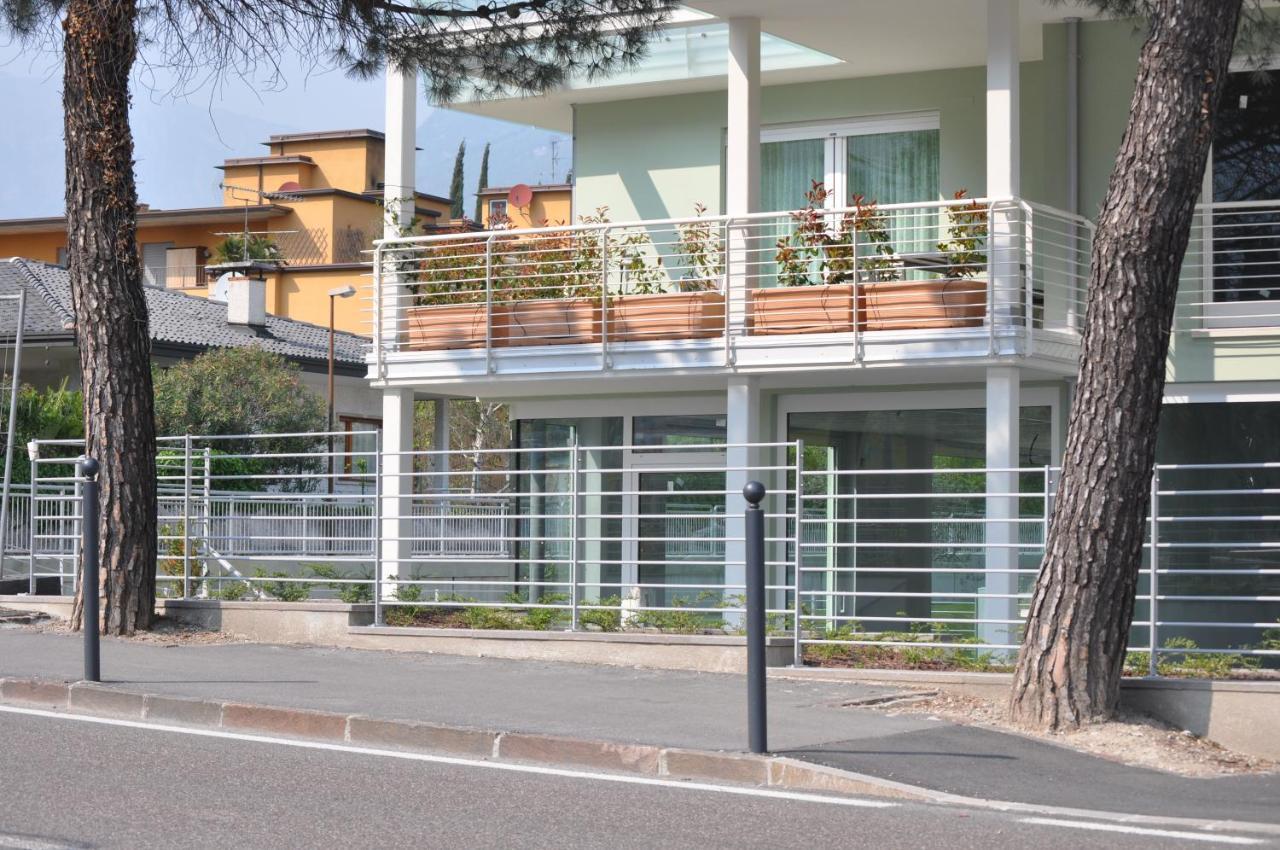 Sul Torrente 200 Apartment Riva del Garda Exterior photo